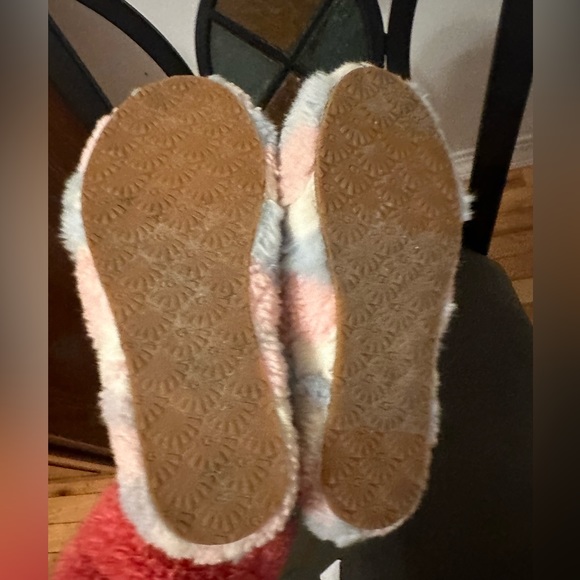 Girls UGG sandals size 1 - Picture 4 of 4